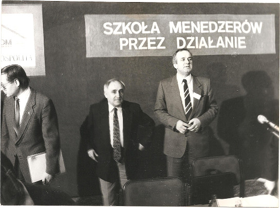 Szko�a Mene�er�w 2